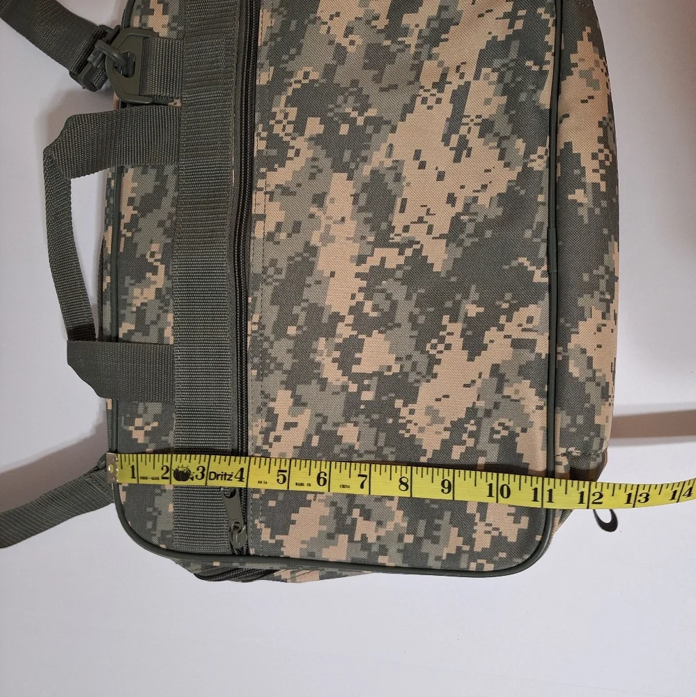 Unisex Flying Circle Digital Camo Laptop Bag